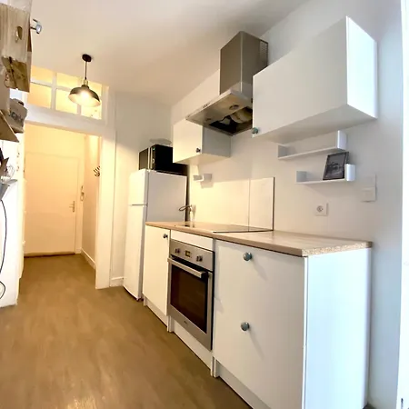 T2 - Rue Colbert Apartment *