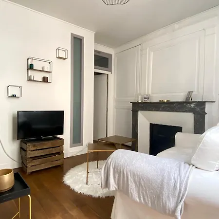 T2 - Rue Colbert
